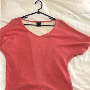 Light weight sweater